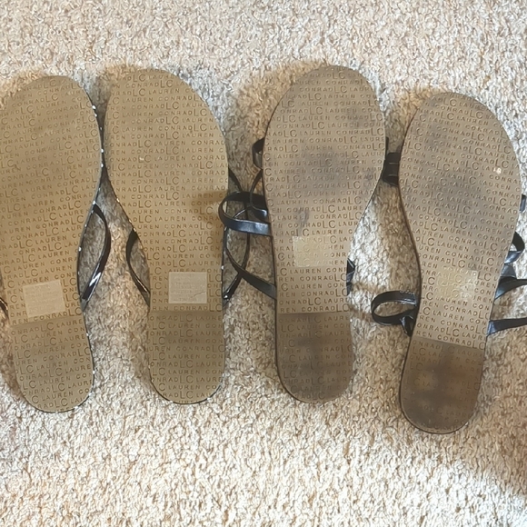 LC Lauren Conrad Pair Of Two Black Minimalist Sandals And Polkadot Flip Flops - Picture 3 of 3